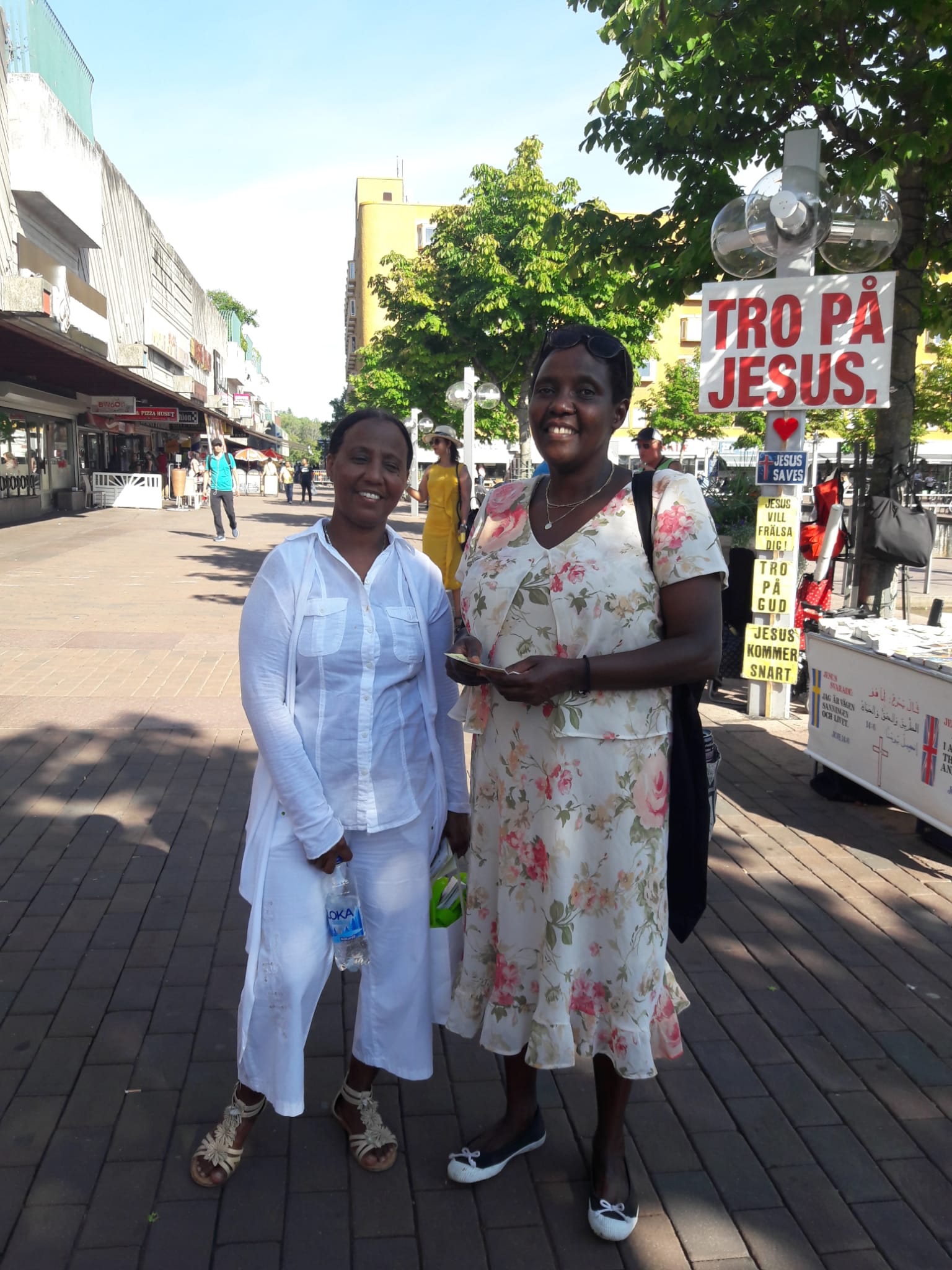 phoebe standing with a young woman namarome